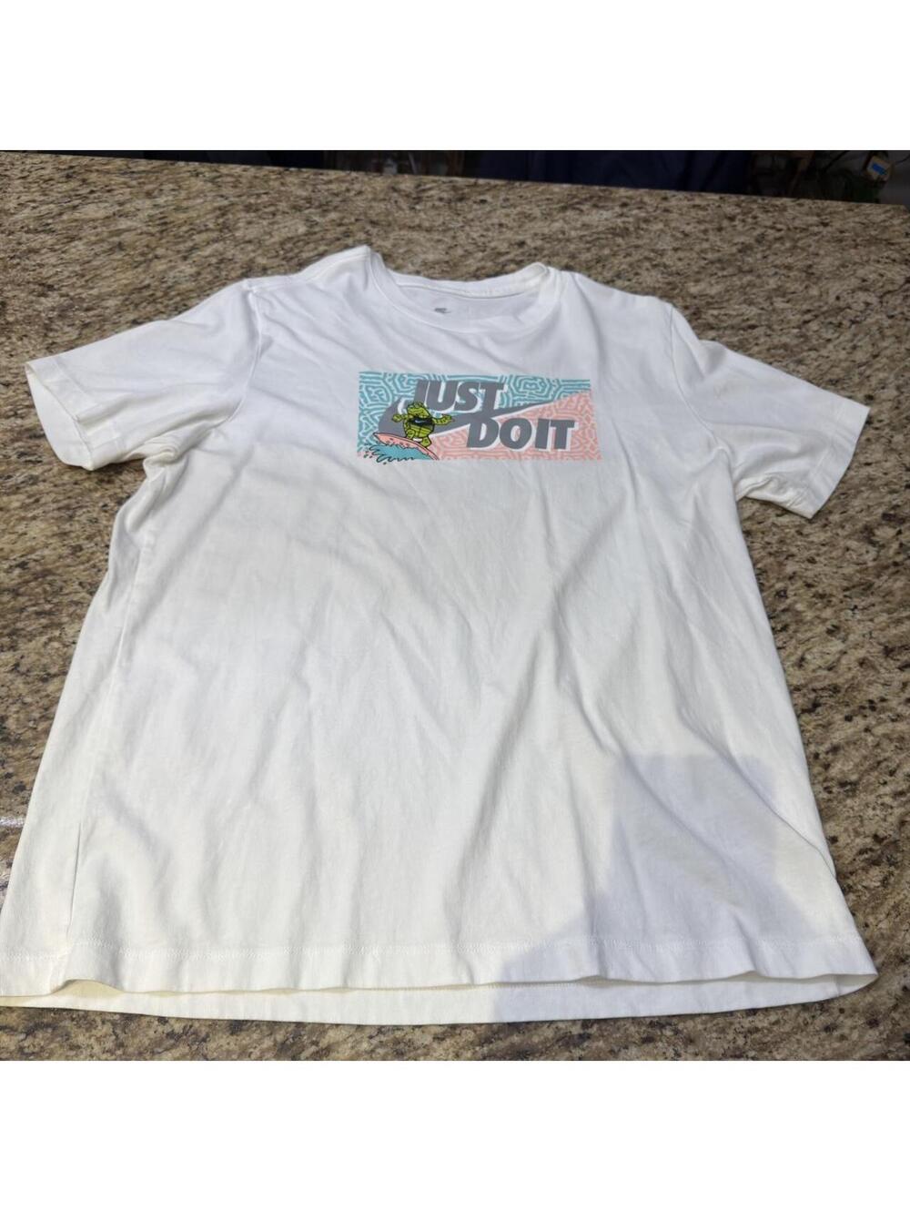 Nike Men's White Tshirt